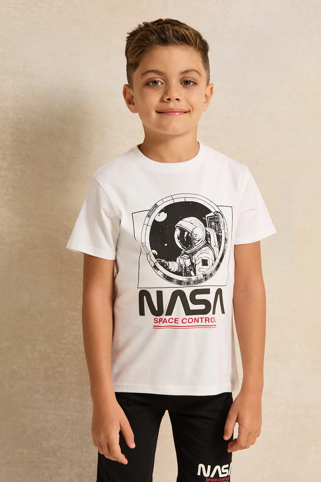 Boys White And Black Nasa Printed Pyjama Set (2 Piece)