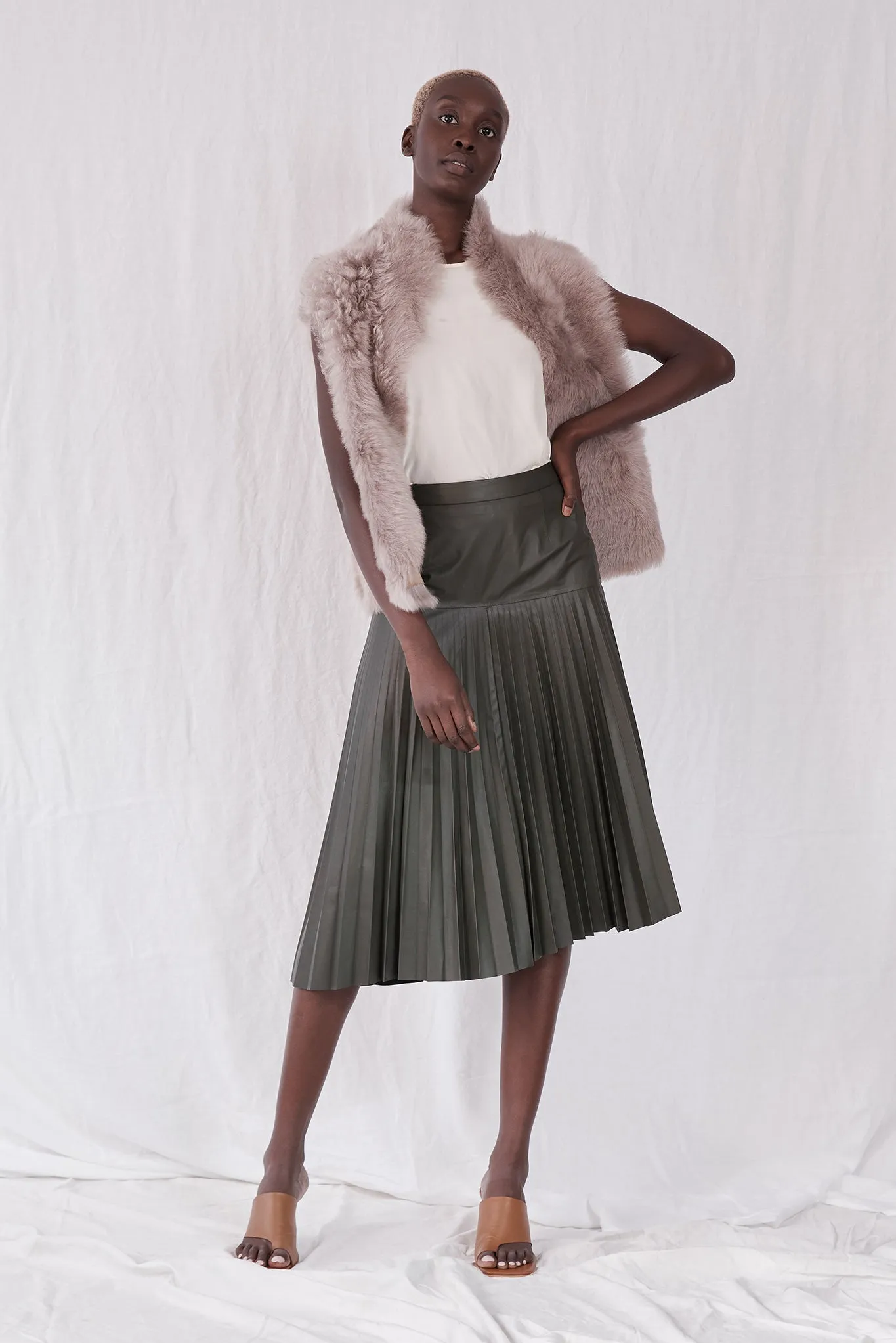 Park Avenue Pleated Skirt Bottlebush Green Leather - SAMPLE