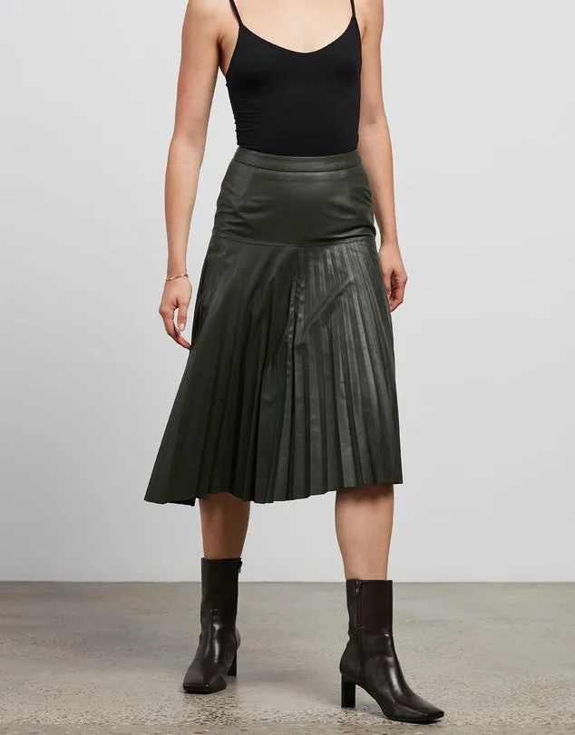 Park Avenue Pleated Skirt Bottlebush Green Leather - SAMPLE