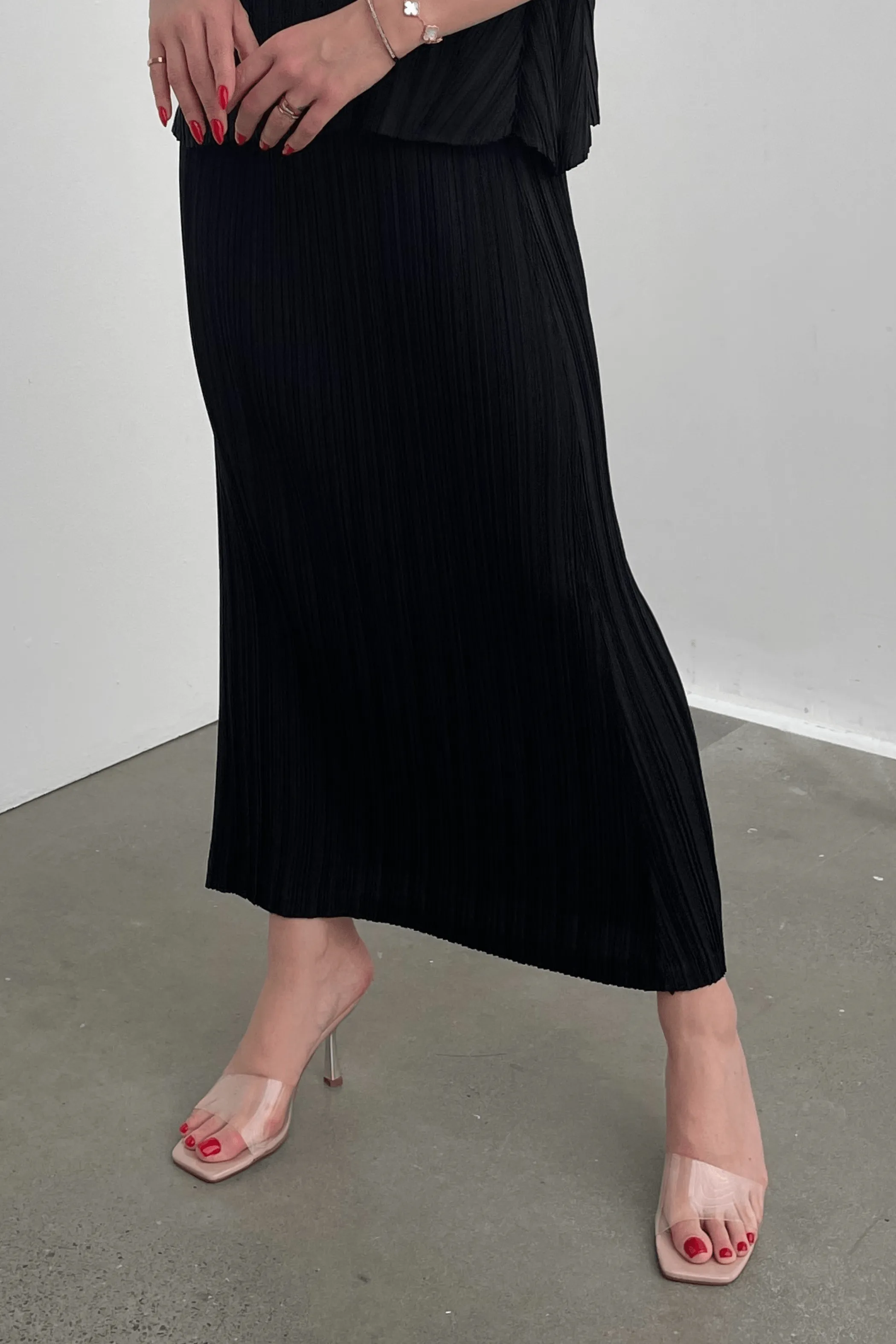 Tyler Pleated Pencil Skirt