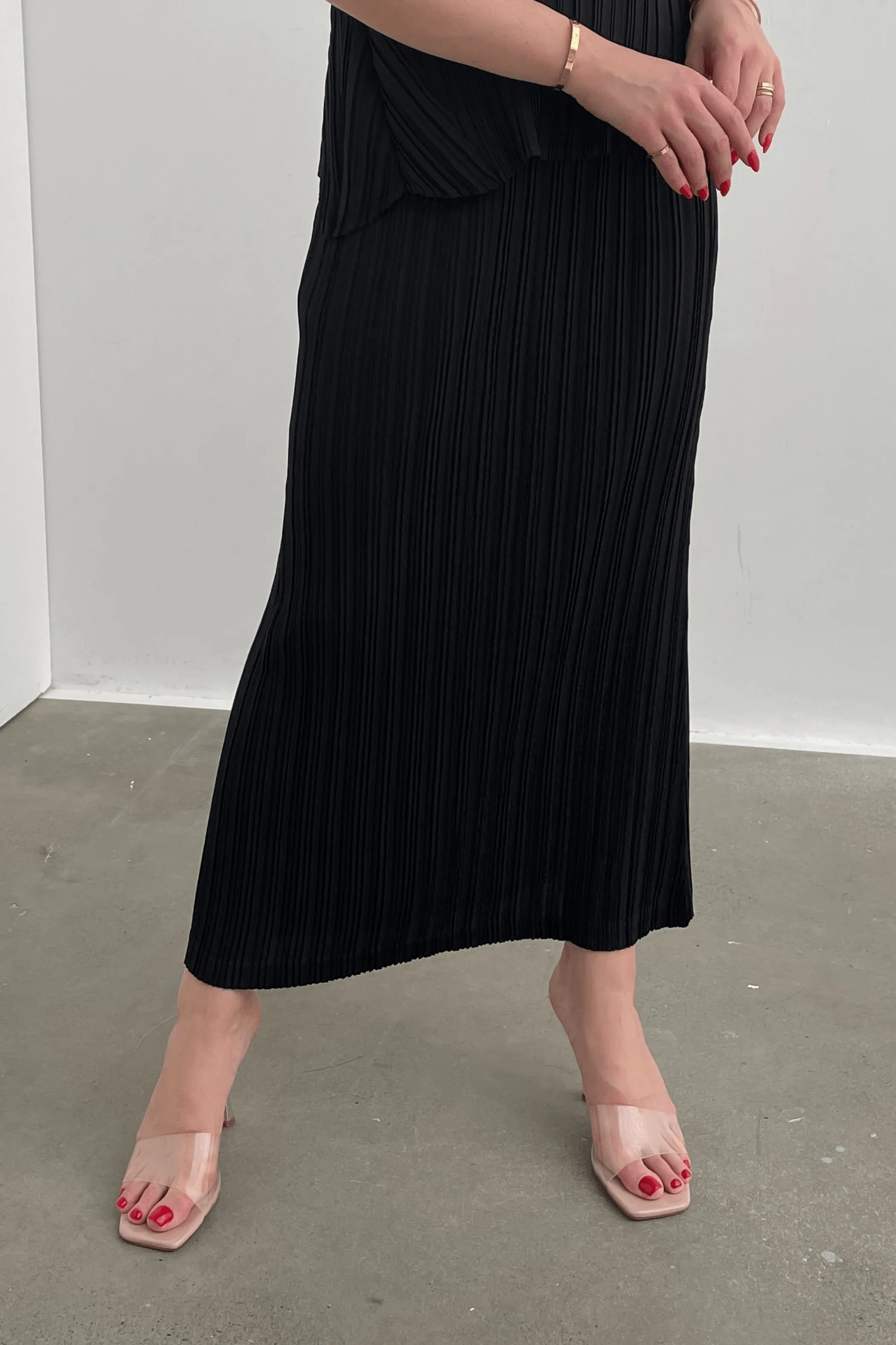 Tyler Pleated Pencil Skirt